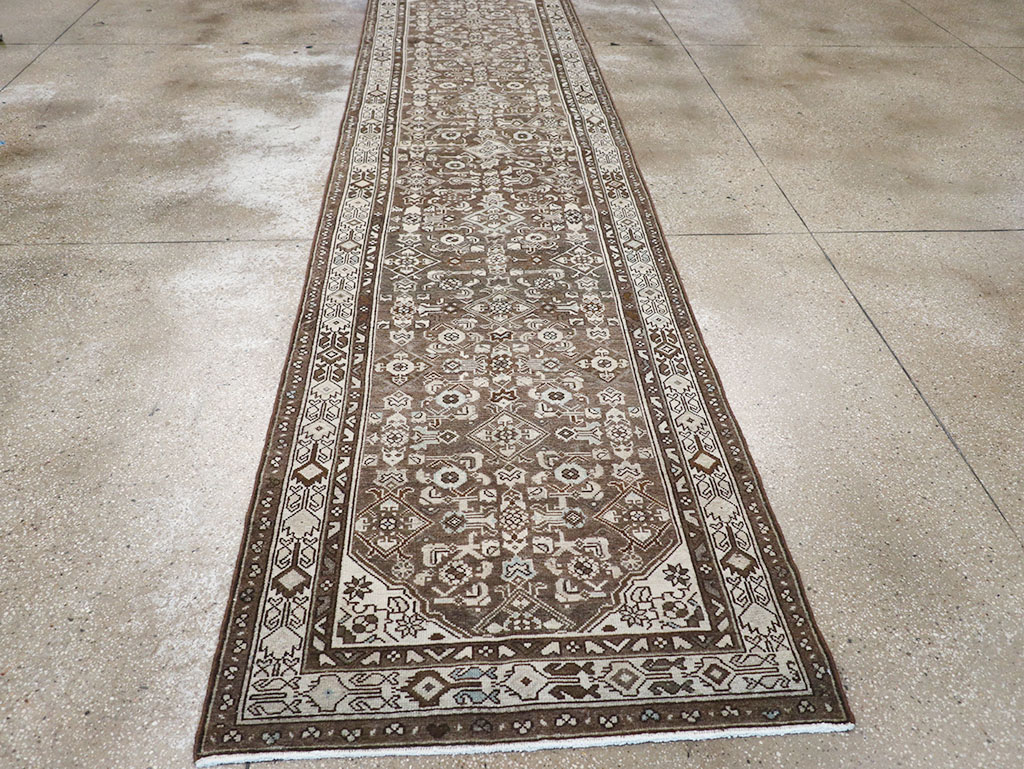 Vintage Persian Malayer Runner, No.32766 - Galerie Shabab