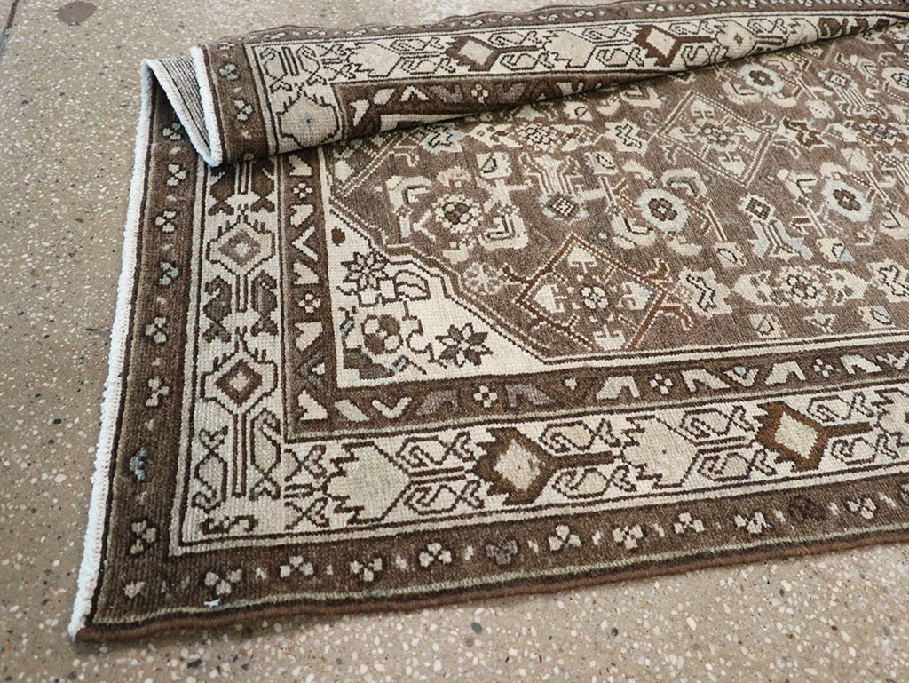 Vintage Persian Malayer Runner, No.32766 - Galerie Shabab