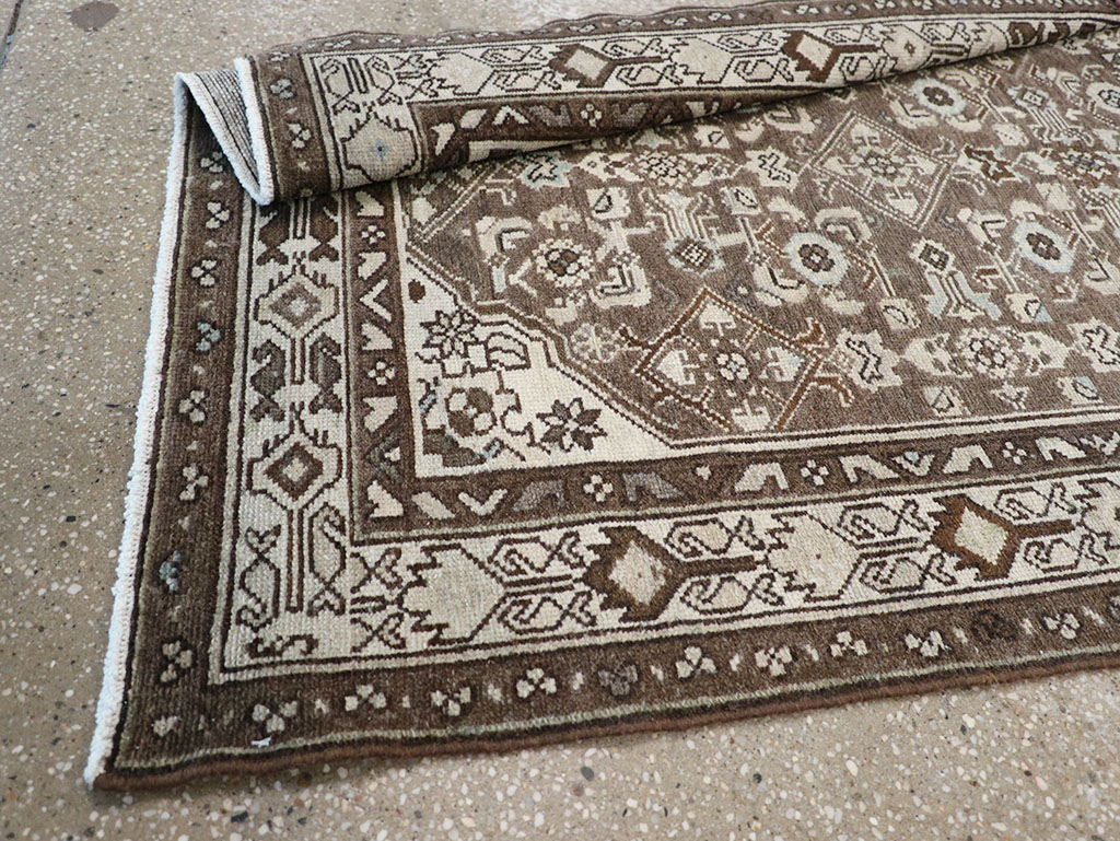 Vintage Persian Malayer Runner, No.32766 - Galerie Shabab