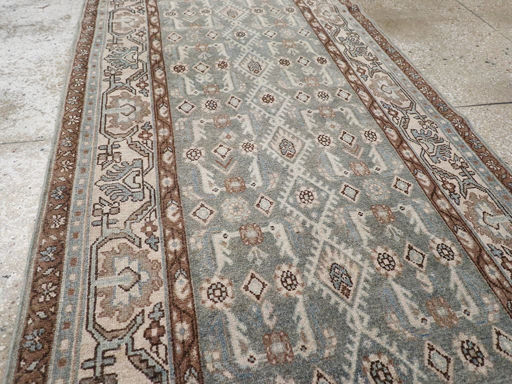 Vintage Persian Malayer Runner, No.32767 - Galerie Shabab