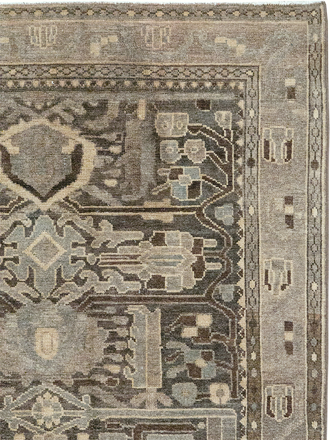 Vintage Persian Malayer Gallery Rug, No.32770 - Galerie Shabab