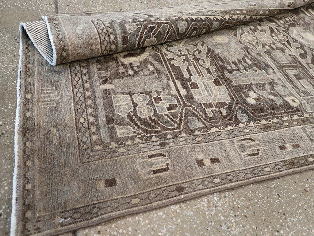 Vintage Persian Malayer Gallery Rug, No.32770 - Galerie Shabab