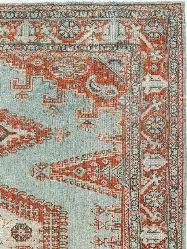 Vintage Persian Veece Accent Carpet, No.32774 - Galerie Shabab