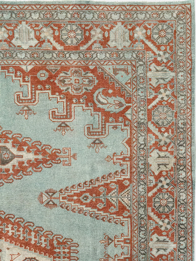 Vintage Persian Veece Accent Carpet, No.32774 - Galerie Shabab