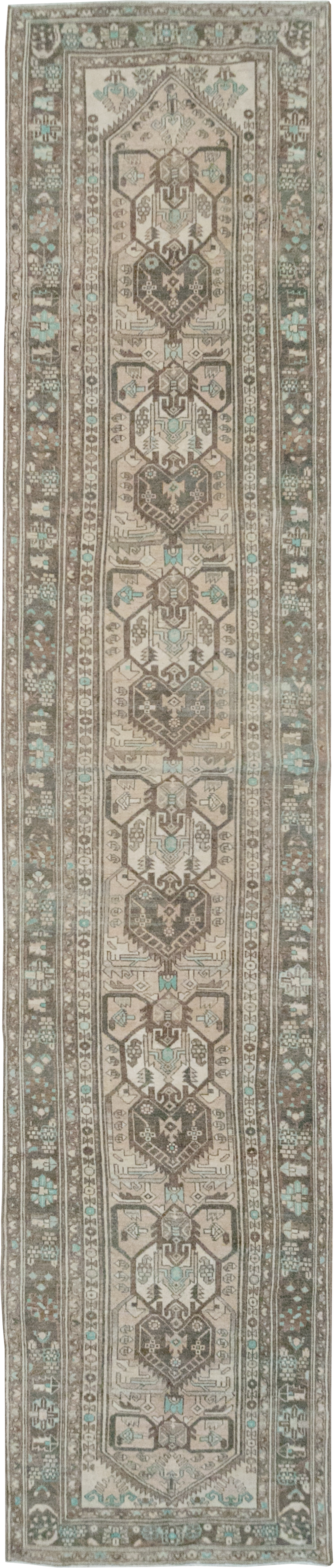 Vintage Persian Malayer Long Runner, No.32776 - Galerie Shabab