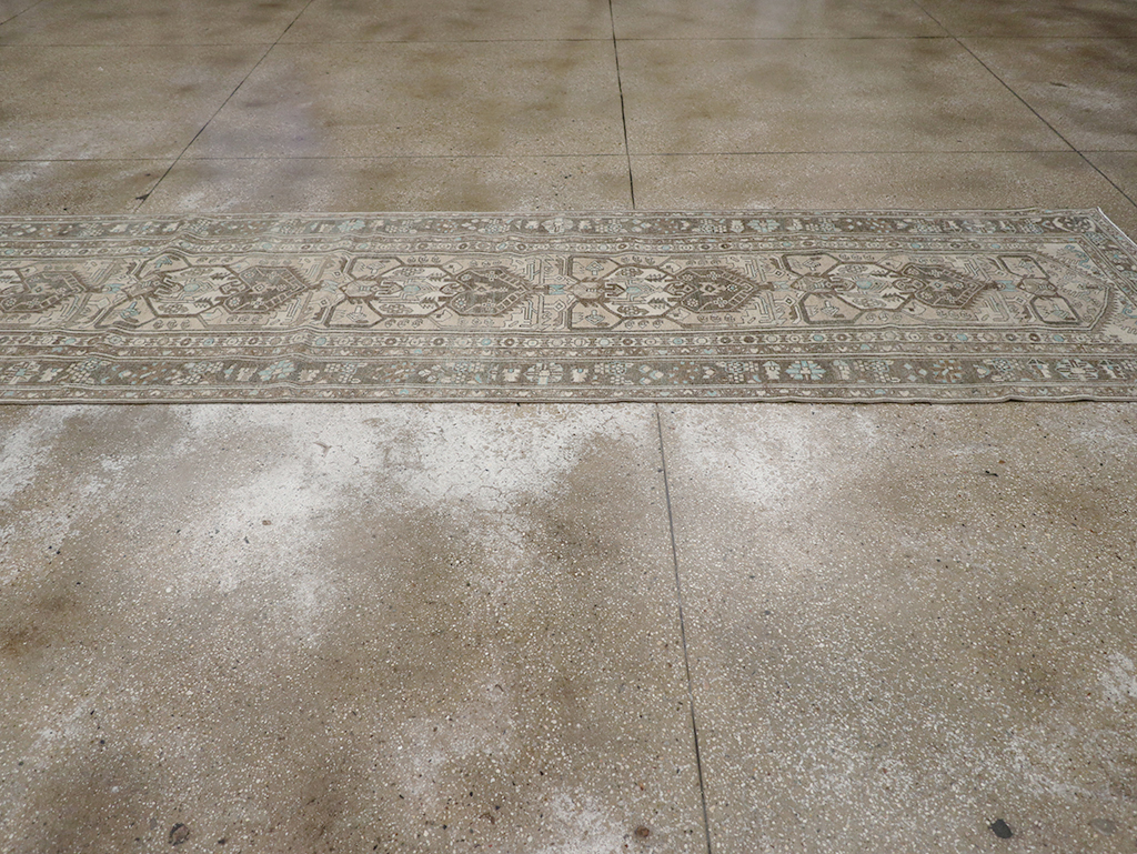 Vintage Persian Malayer Long Runner, No.32776 - Galerie Shabab