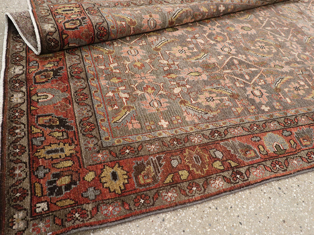 Antique Persian Bakhtiari Gallery Rug, No.32778 - Galerie Shabab