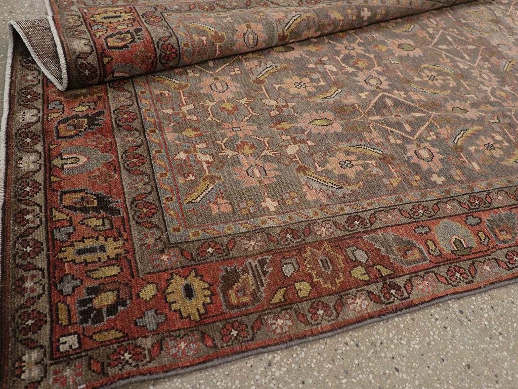Antique Persian Bakhtiari Gallery Rug, No.32778 - Galerie Shabab