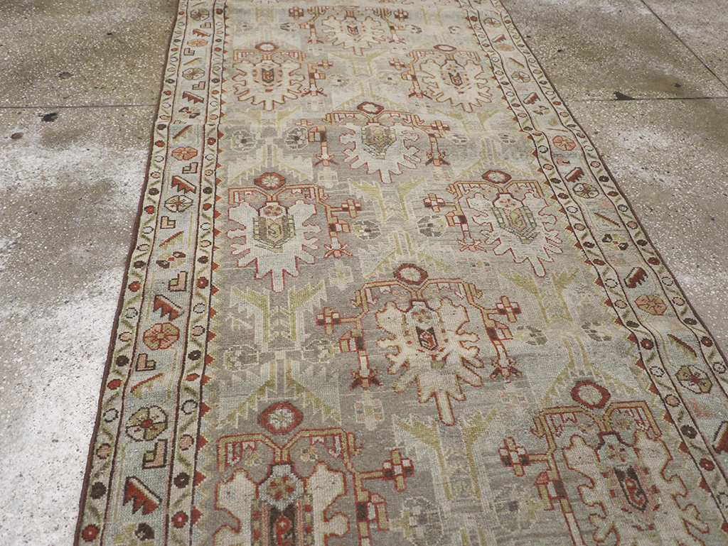 Vintage Persian Malayer Long Runner, No.32779 - Galerie Shabab