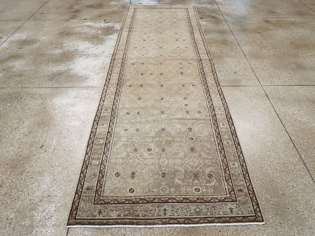 Vintage Persian Malayer Runner, No.32780 - Galerie Shabab