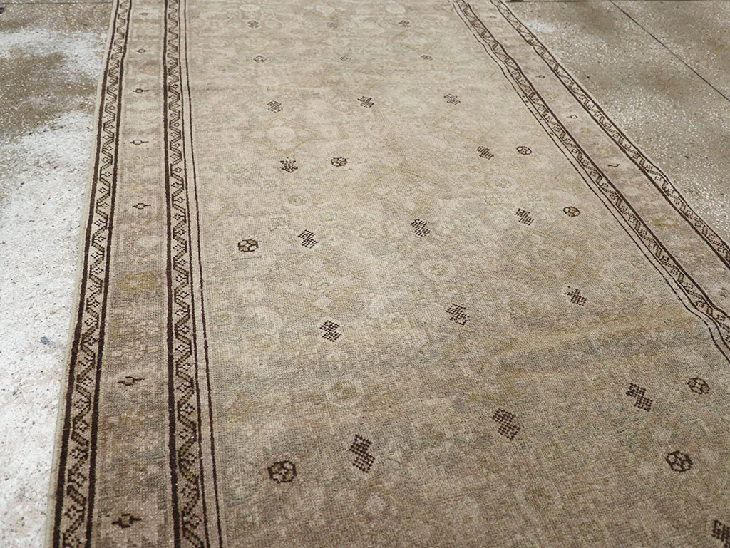 Vintage Persian Malayer Runner, No.32780 - Galerie Shabab