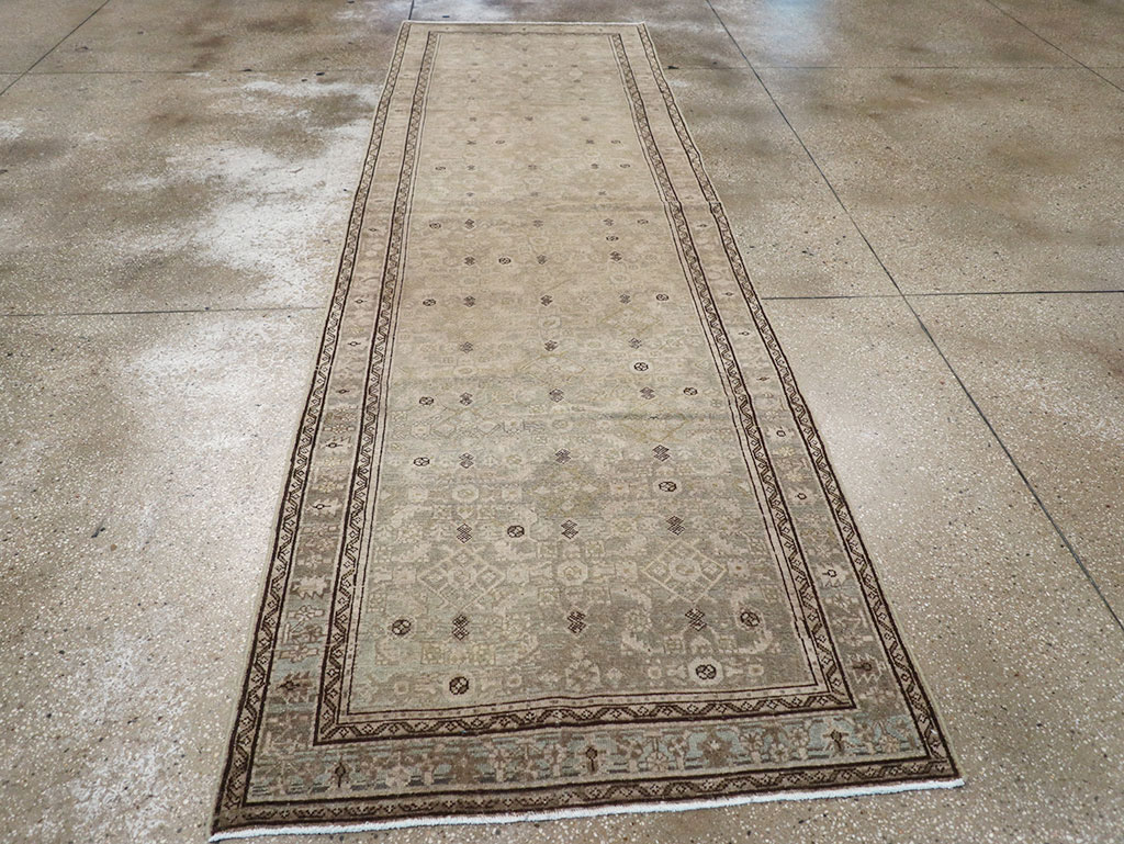 Vintage Persian Malayer Runner, No.32780 - Galerie Shabab