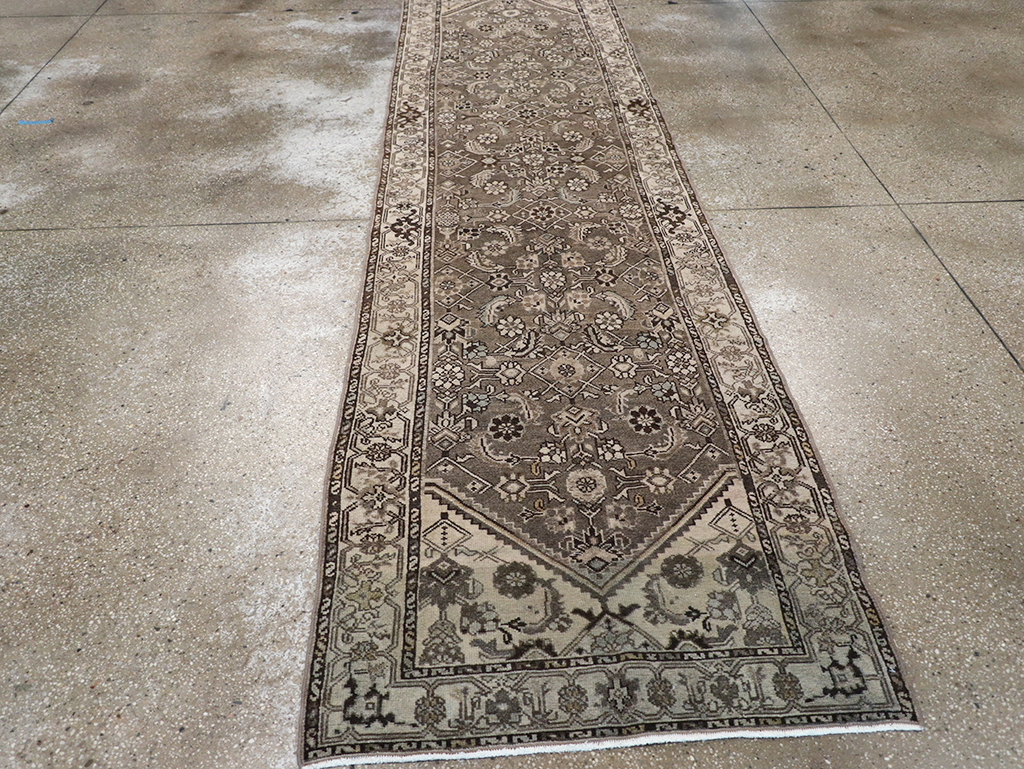 Vintage Persian Malayer Runner, No.32782 - Galerie Shabab