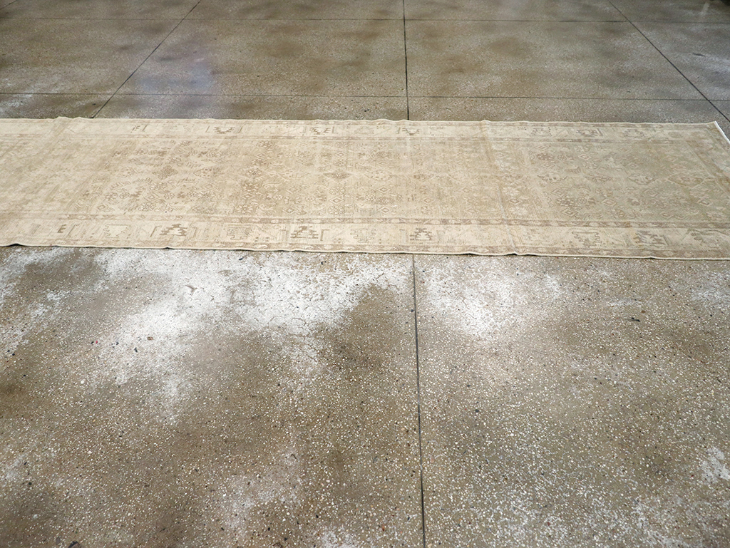 Vintage Persian Malayer Runner, No.32785 - Galerie Shabab