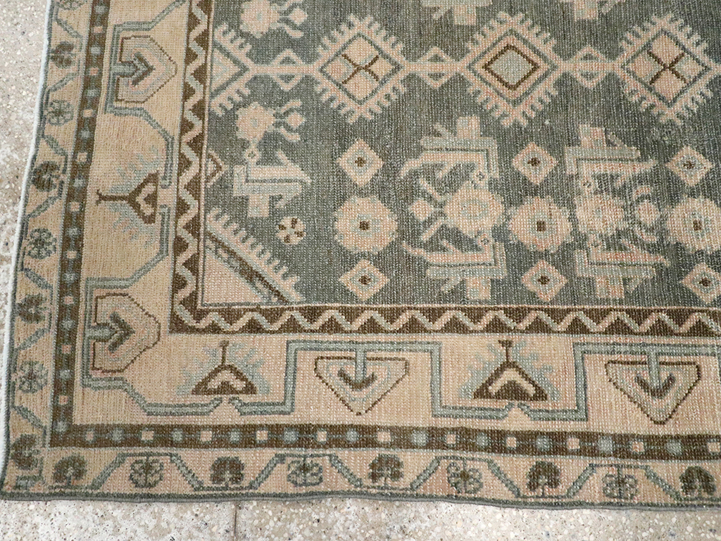 Vintage Persian Malayer Throw Rug, No.32793 - Galerie Shabab