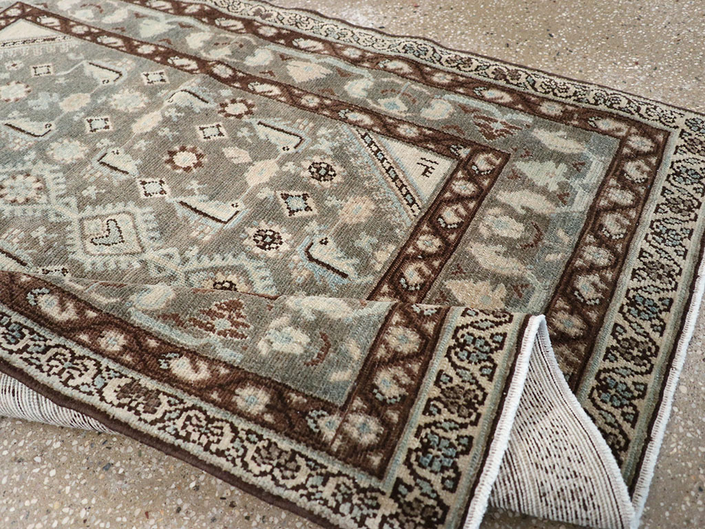 Vintage Persian Malayer Throw Rug, No.32794 - Galerie Shabab
