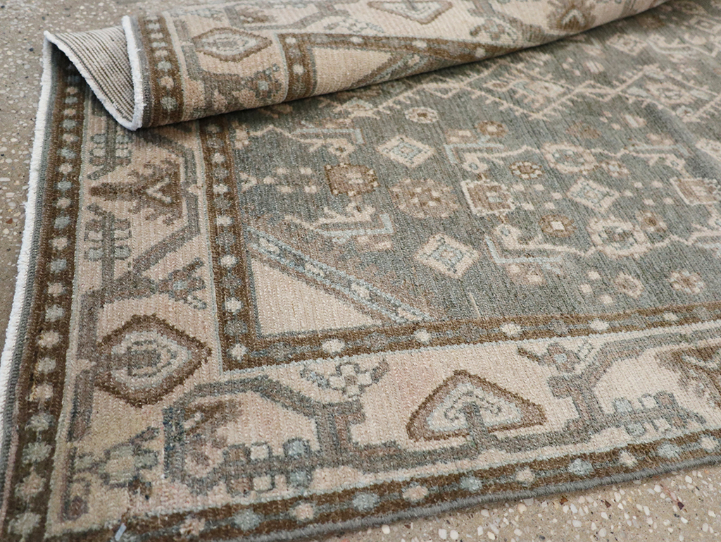 Vintage Persian Malayer Throw Rug, No.32795 - Galerie Shabab