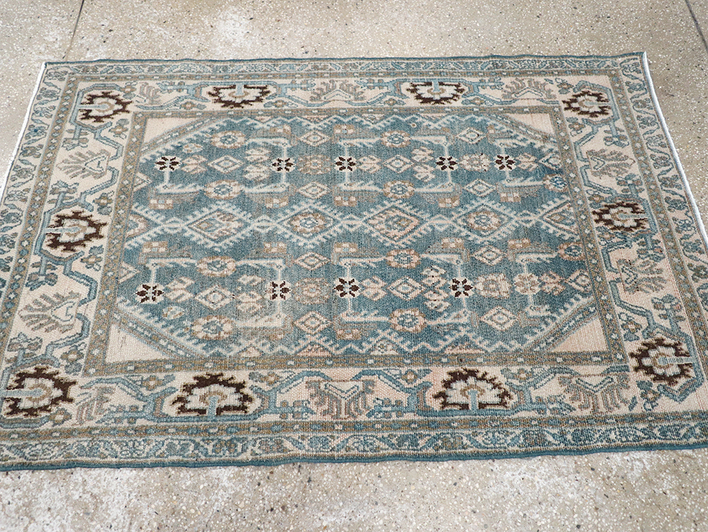 Vintage Persian Malayer Throw Rug, No.32797 - Galerie Shabab