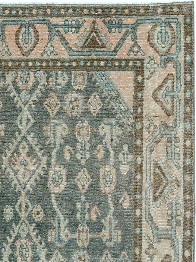 Vintage Persian Malayer Throw Rug, No.32798 - Galerie Shabab