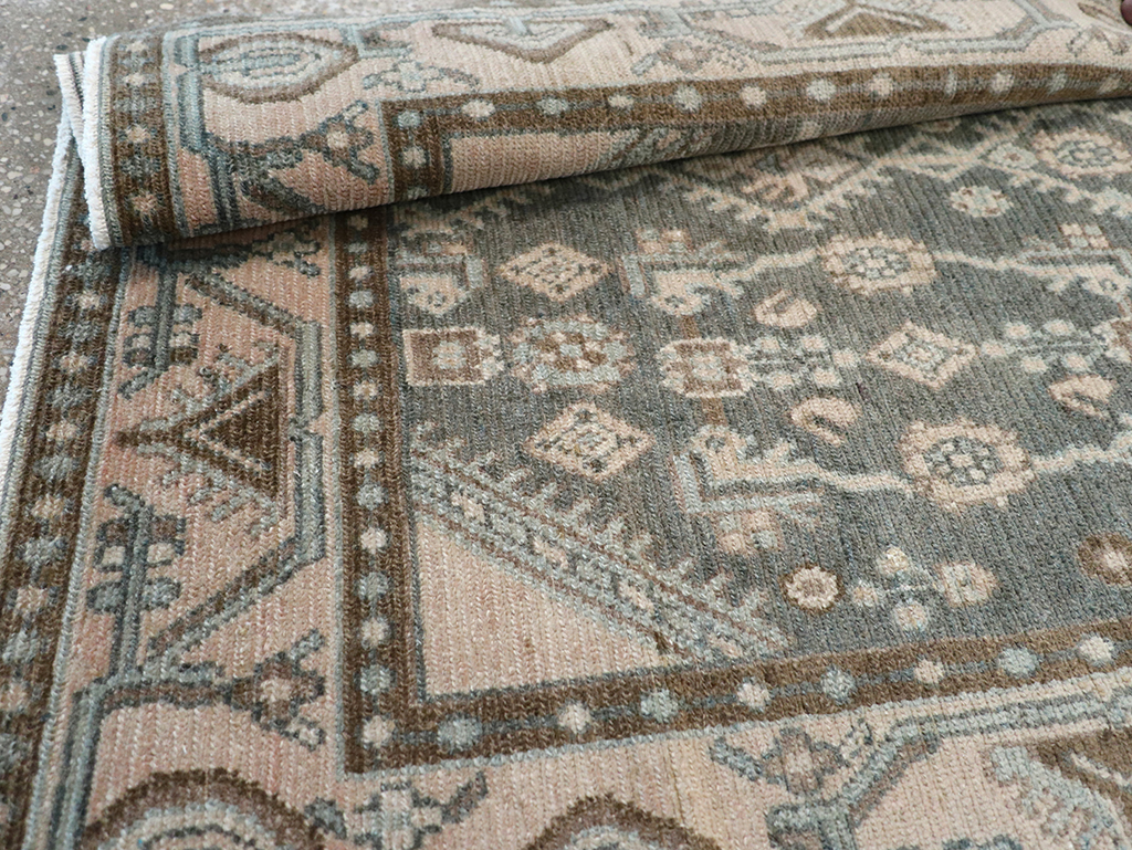 Vintage Persian Malayer Throw Rug, No.32798 - Galerie Shabab