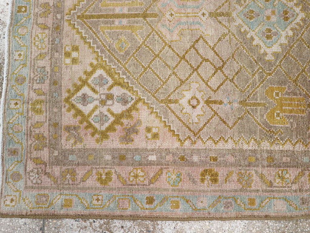 Vintage Persian Malayer Throw Rug, No.32805 - Galerie Shabab