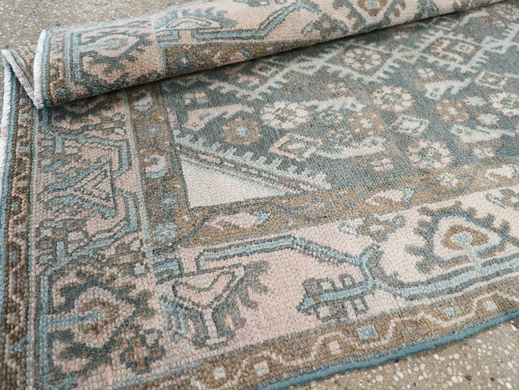 Vintage Persian Malayer Throw Rug, No.32808 - Galerie Shabab