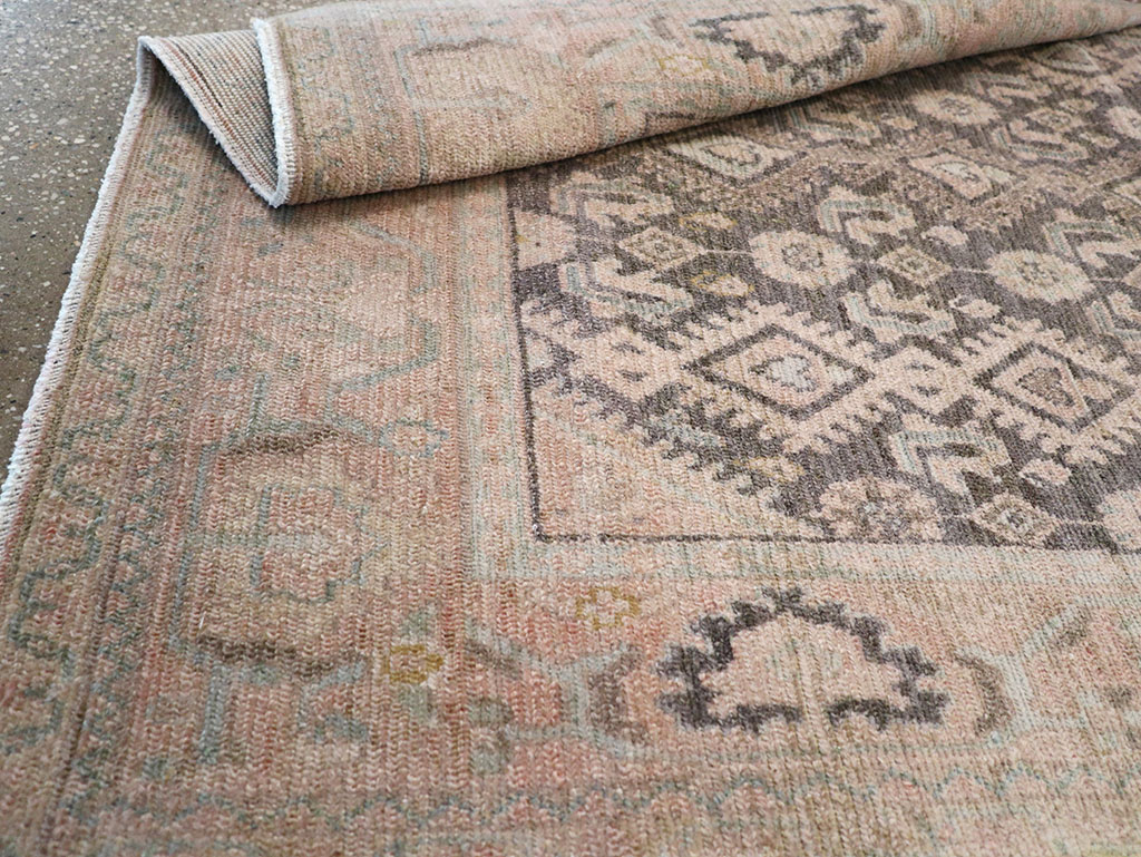 Vintage Persian Malayer Throw Rug, No.32810 - Galerie Shabab