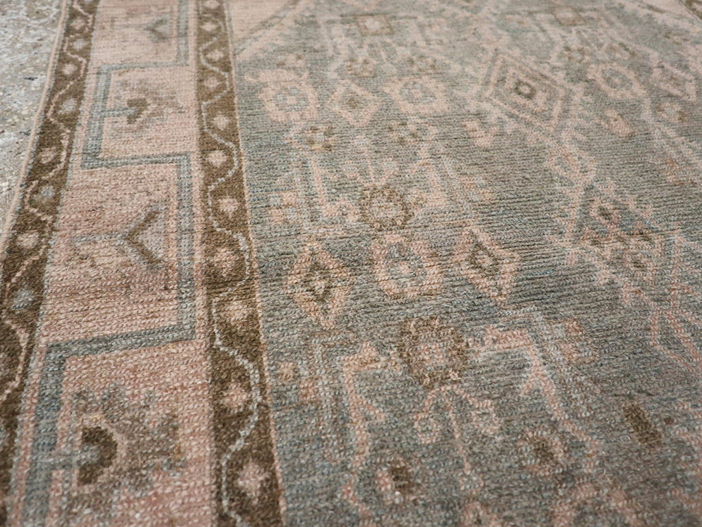 Vintage Persian Malayer Throw Rug, No.32811 - Galerie Shabab