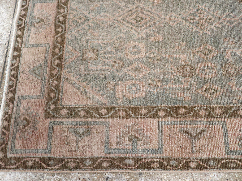 Vintage Persian Malayer Throw Rug, No.32811 - Galerie Shabab