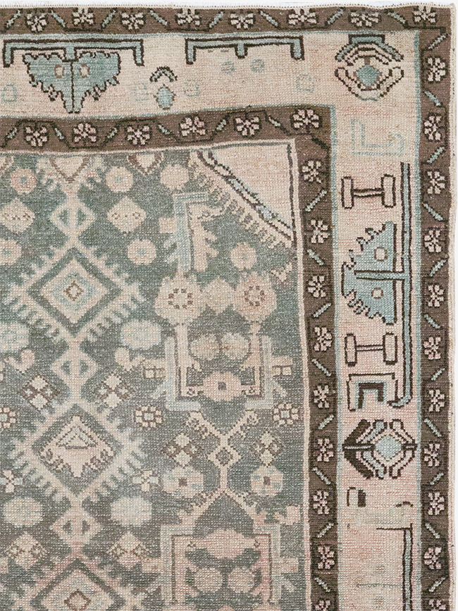 Vintage Persian Malayer Throw Rug, No.32813 - Galerie Shabab