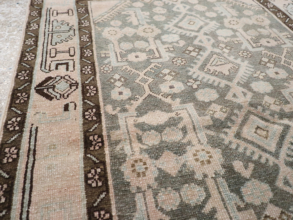 Vintage Persian Malayer Throw Rug, No.32813 - Galerie Shabab