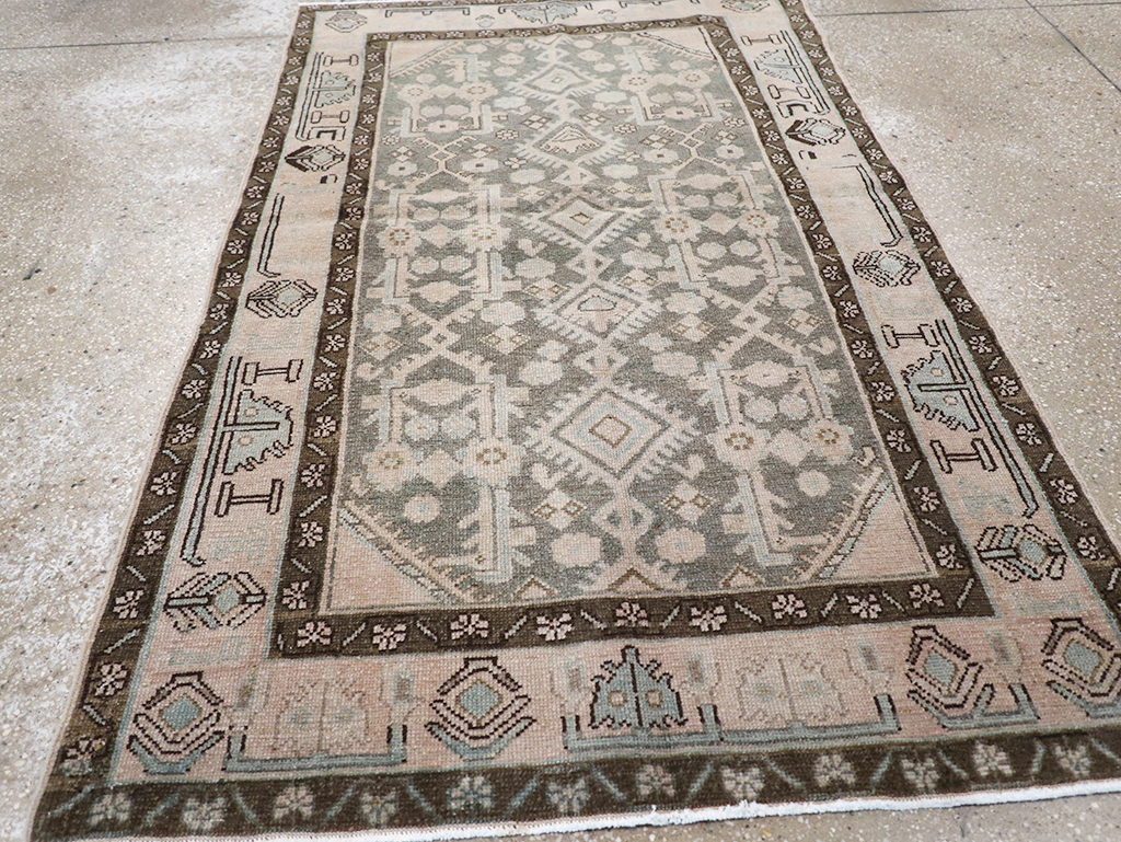Vintage Persian Malayer Throw Rug, No.32813 - Galerie Shabab