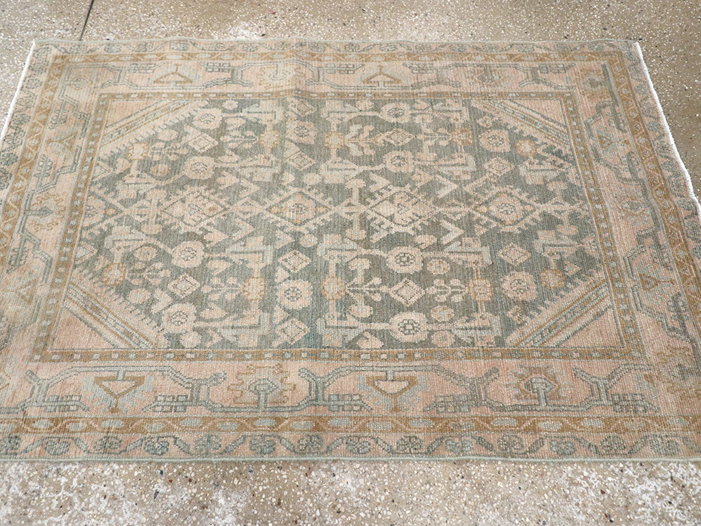 Vintage Persian Malayer Throw Rug, No.32816 - Galerie Shabab