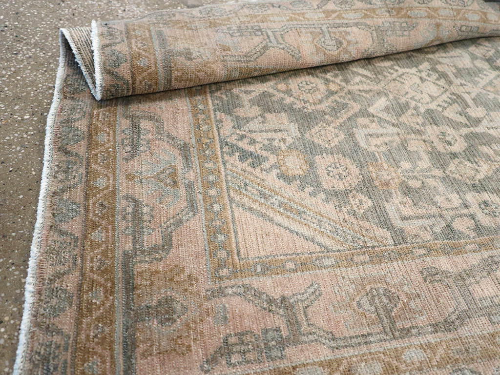 Vintage Persian Malayer Throw Rug, No.32816 - Galerie Shabab