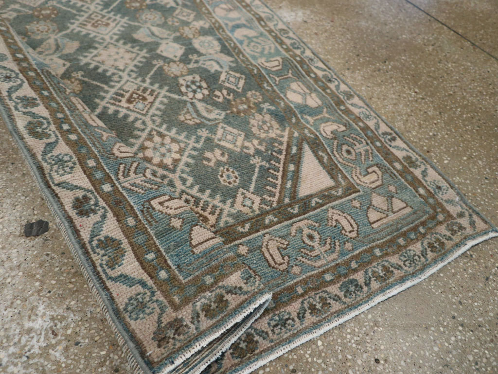 Vintage Persian Malayer Throw Rug, No.32818 - Galerie Shabab