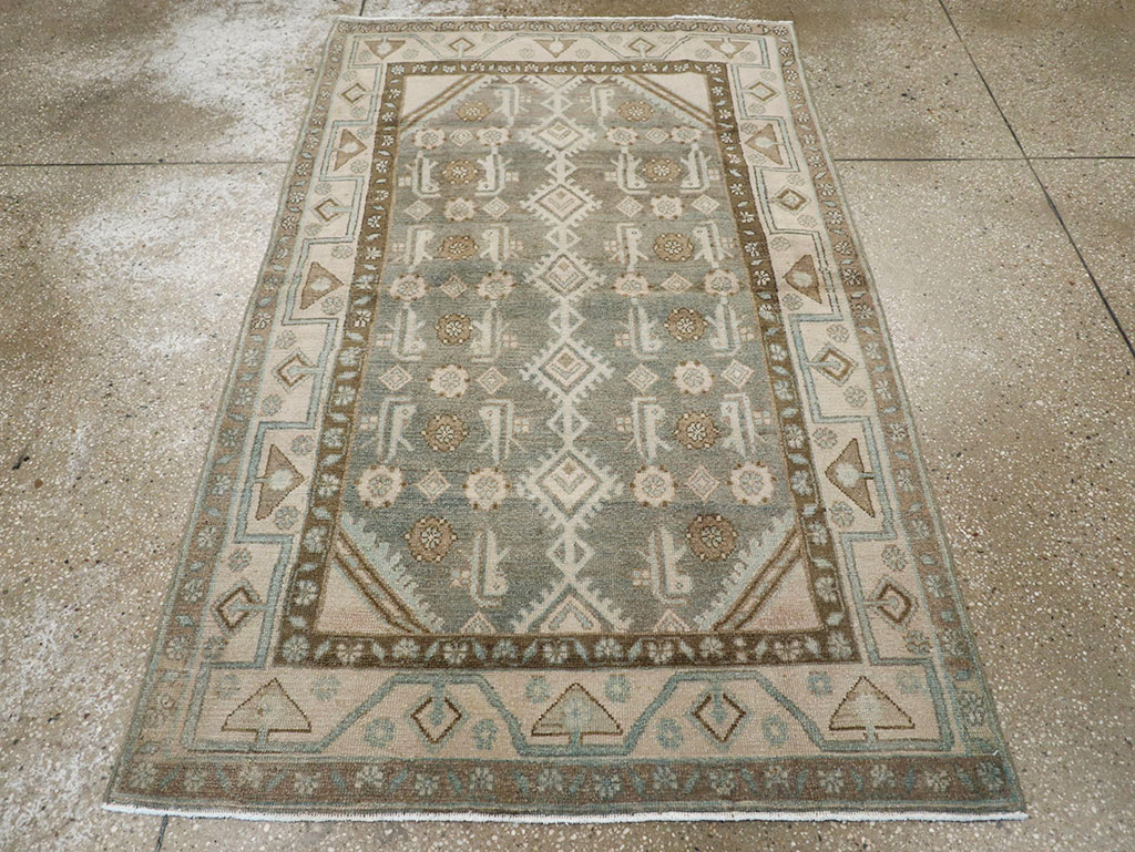 Vintage Persian Malayer Throw Rug, No.32819 - Galerie Shabab