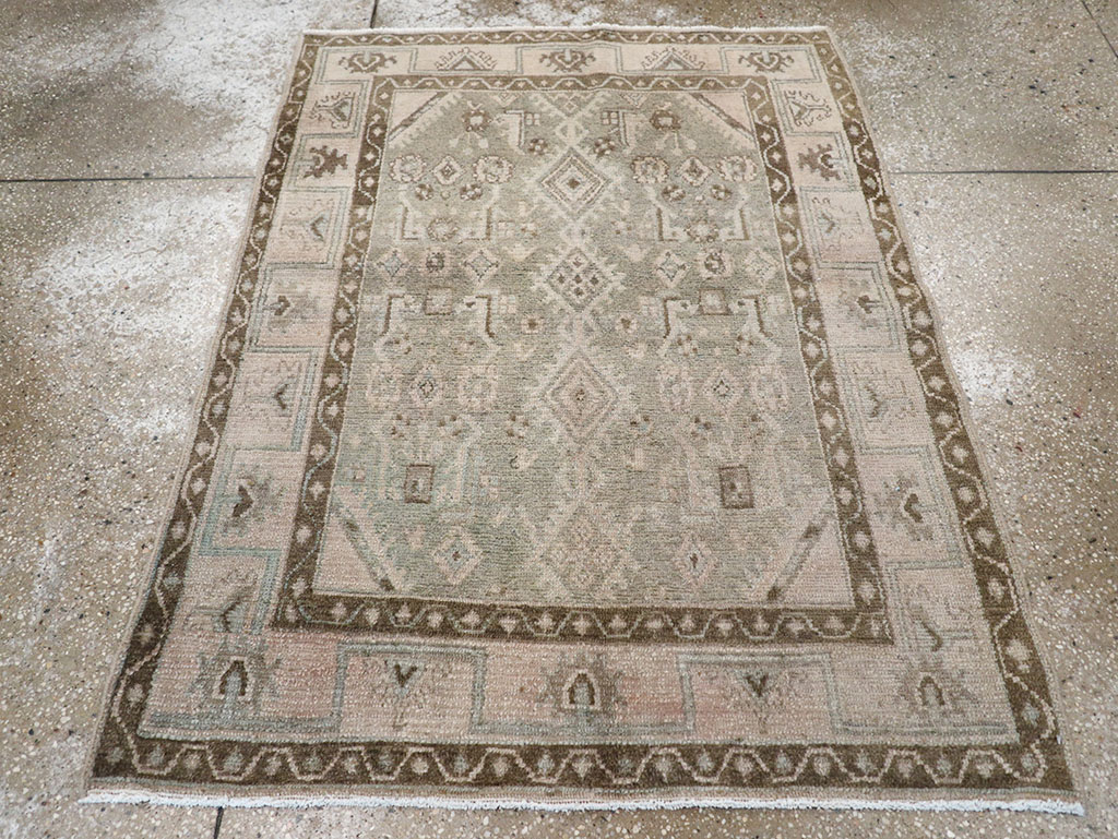 Vintage Persian Malayer Throw Rug, No.32820 - Galerie Shabab