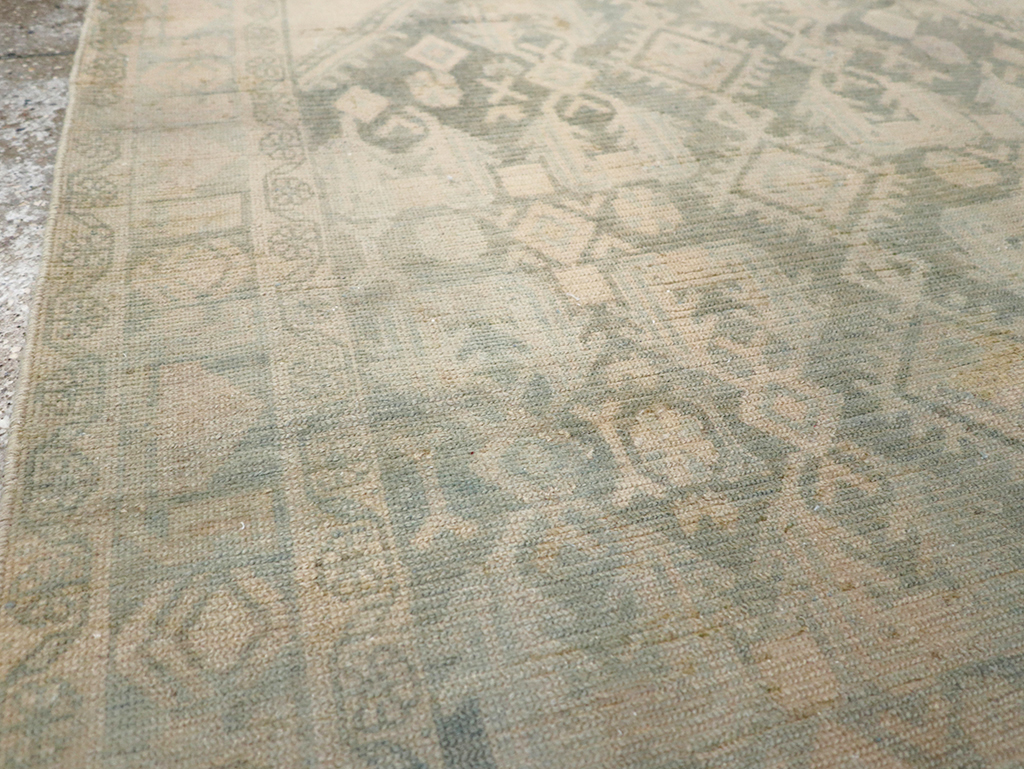 Vintage Persian Malayer Throw Rug, No.32821 - Galerie Shabab