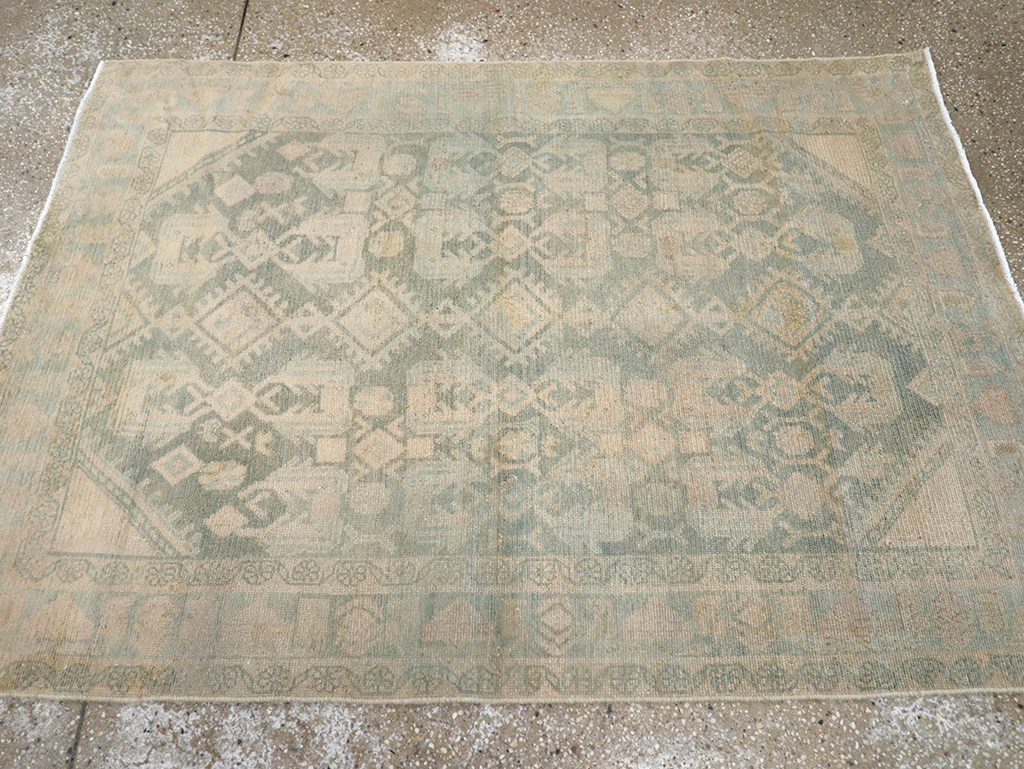 Vintage Persian Malayer Throw Rug, No.32821 - Galerie Shabab