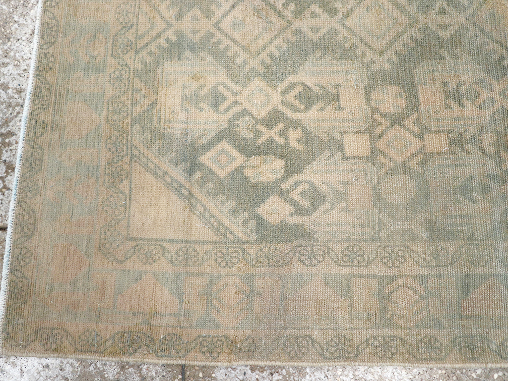 Vintage Persian Malayer Throw Rug, No.32821 - Galerie Shabab