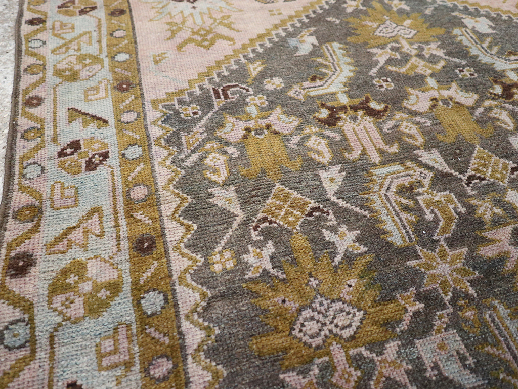 Vintage Persian Malayer Throw Rug, No.32825 - Galerie Shabab