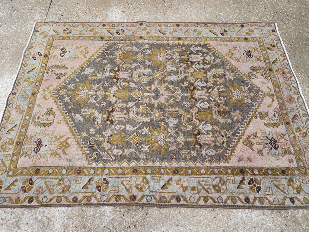 Vintage Persian Malayer Throw Rug, No.32825 - Galerie Shabab