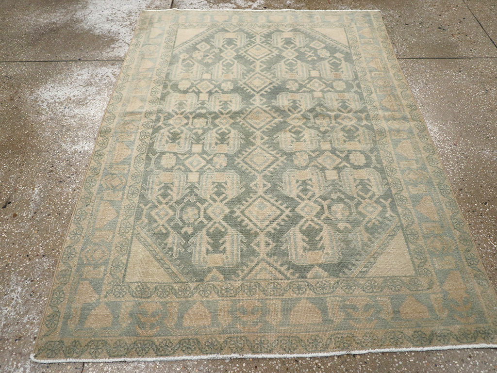 Vintage Persian Malayer Throw Rug, No.32826 - Galerie Shabab
