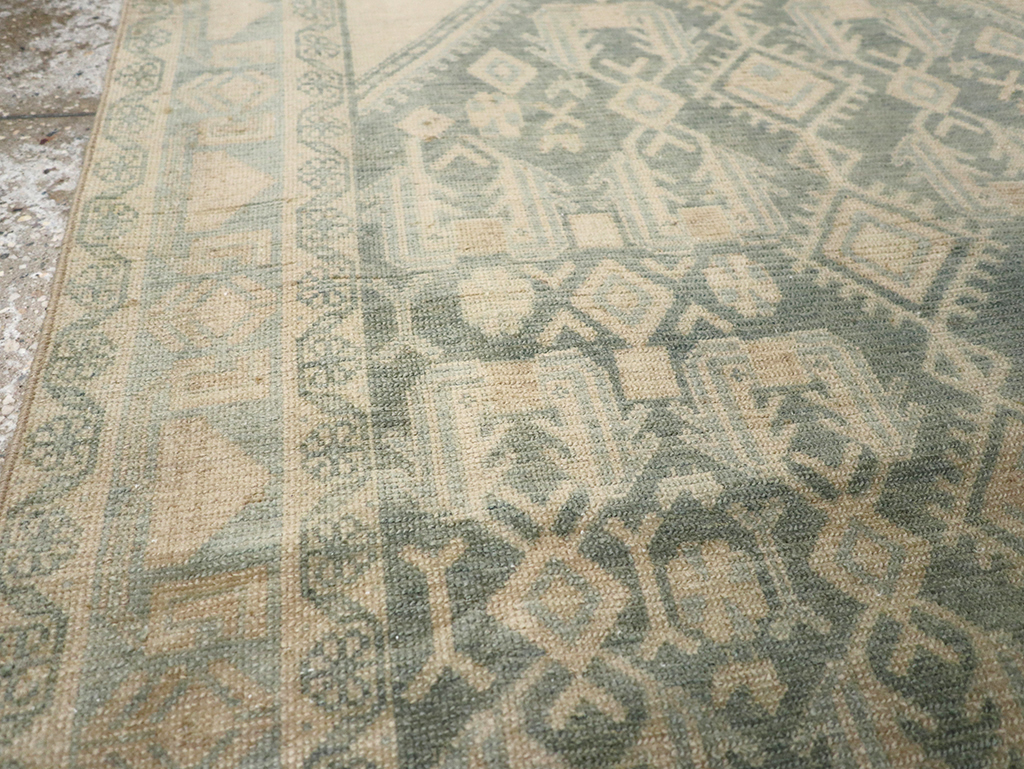 Vintage Persian Malayer Throw Rug, No.32826 - Galerie Shabab