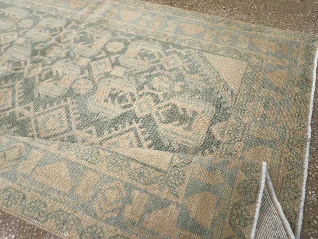 Vintage Persian Malayer Throw Rug, No.32826 - Galerie Shabab