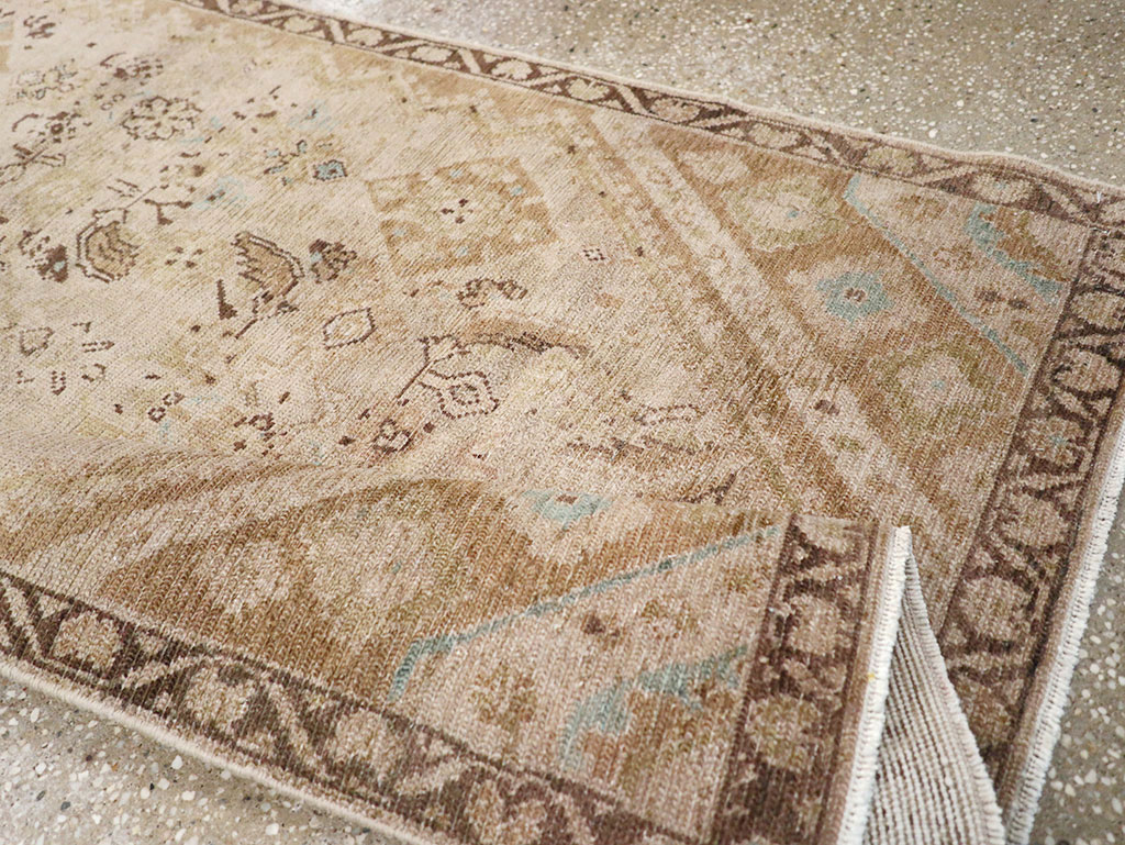 Vintage Persian Malayer Accent Rug, No.32829 - Galerie Shabab