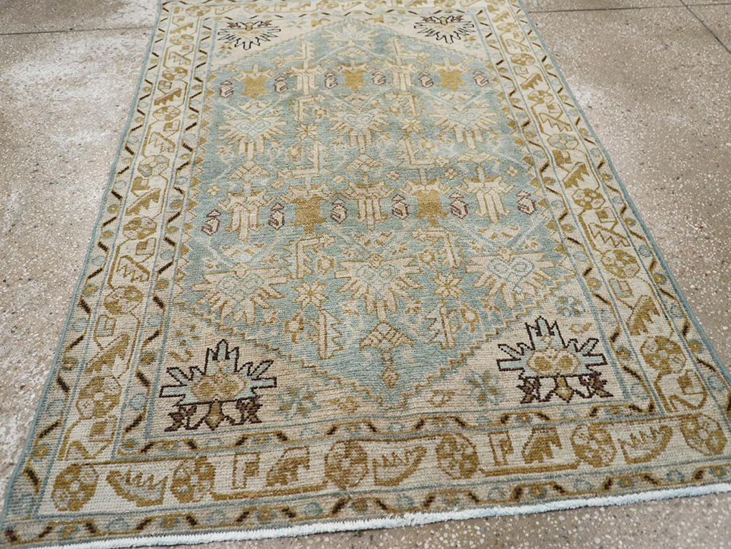 Vintage Persian Malayer Throw Rug, No.32830 - Galerie Shabab