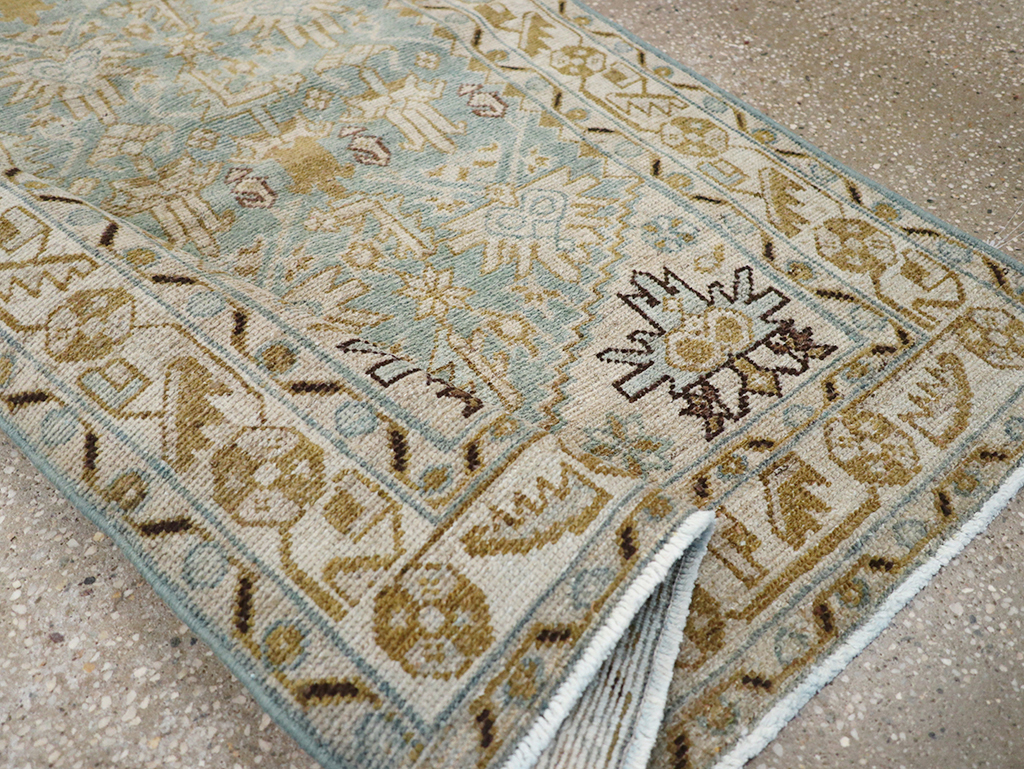 Vintage Persian Malayer Throw Rug, No.32830 - Galerie Shabab