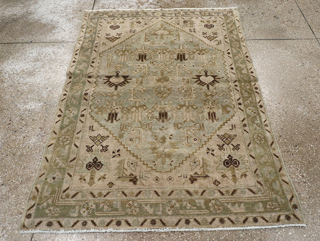 Vintage Persian Malayer Throw Rug, No.32832 - Galerie Shabab