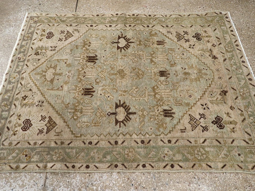 Vintage Persian Malayer Throw Rug, No.32832 - Galerie Shabab